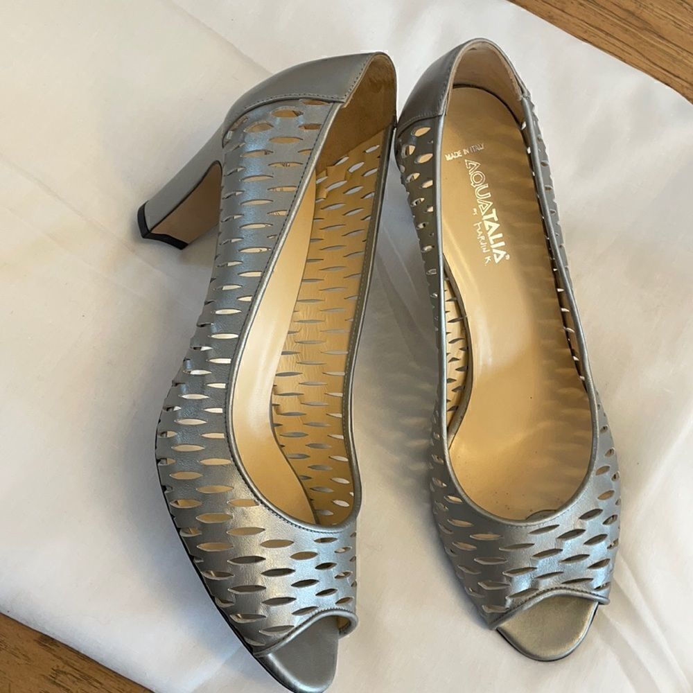 AQUATALIA GUNMETAL CUT OUT PEEPTOE SHOES. …